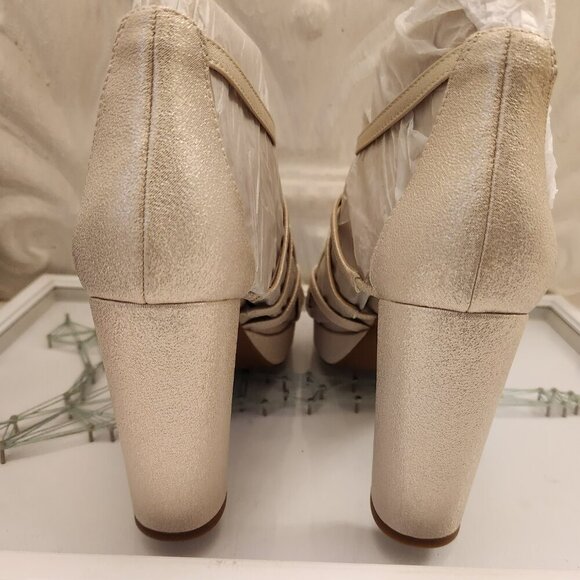 Naturalizer " Neona" Light Gold Leather Platform Sandals. NIB. Size 11 - Picture 7 of 11